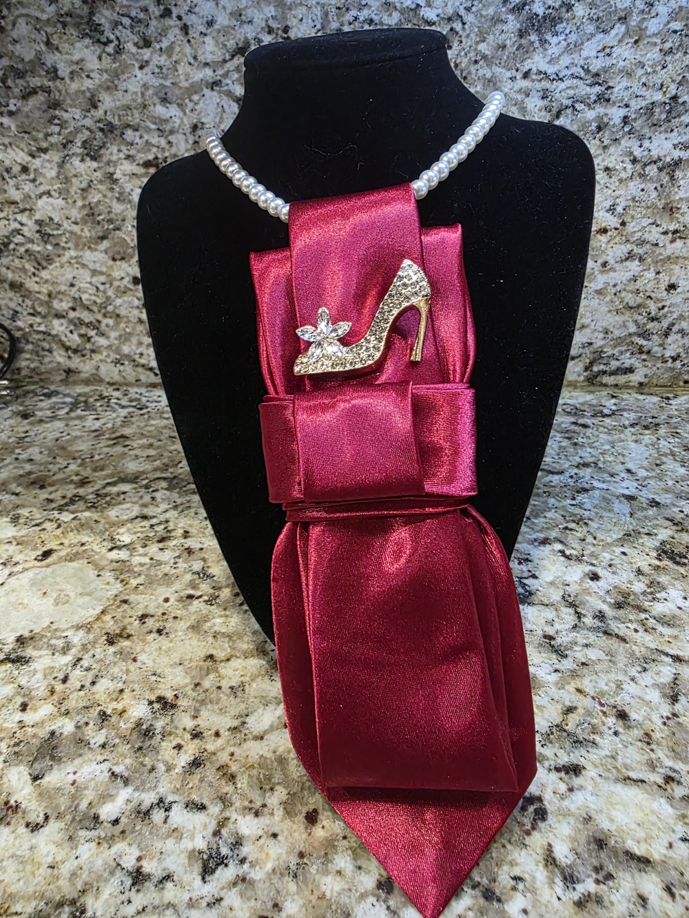 Tie Necklace | Red Satin